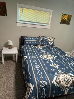 2 chambres, bureau, accès au Wi-Fi (inclus), literie fournie