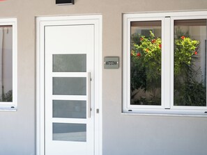 Entrada al alojamiento