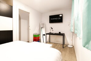 2 soverom, strykejern/-brett og wi-fi (inkludert)