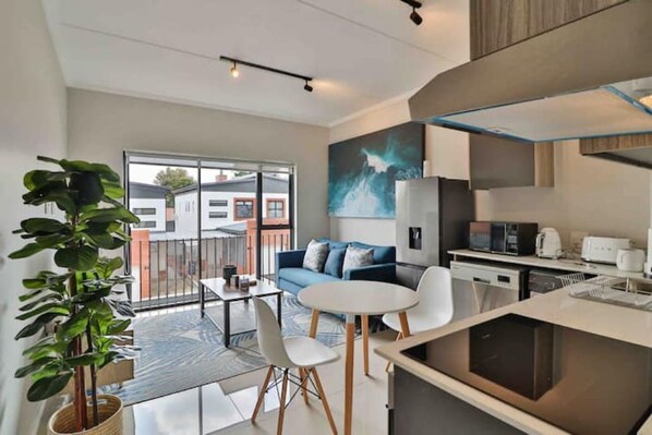 Interior - 62B Modern, comfortable with Power BackUp (Sandton)