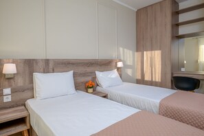 2 bedrooms, desk, iron/ironing board, travel crib