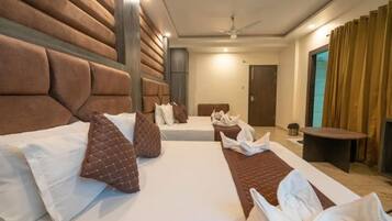 Insonorización y tabla de planchar con plancha