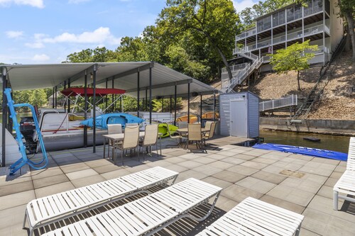 Amazing Game Room with Dock Tram to Huge Dock - Great For Families