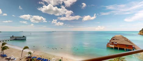 Luxury Presidential Beach front One Bedroom Suite Diamond Club | View from room