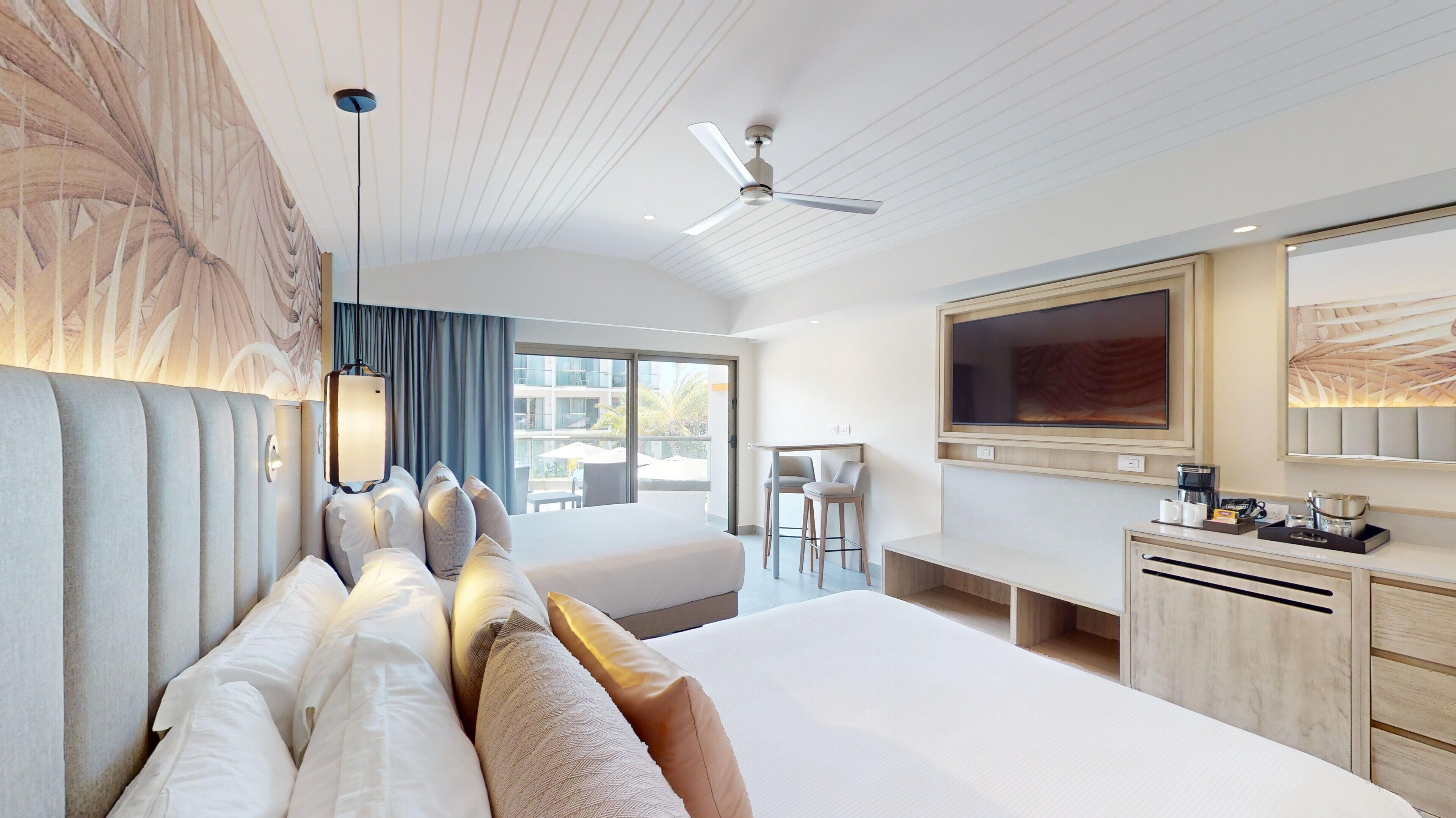 I Can't Wait To Travel | 8/2027 – Royalton Chic Antigua