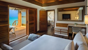 Luxury Presidential Sunset Overwater Suite Diamond Club