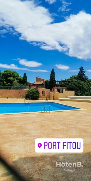 Pool - Natural Escape: Air-Conditioned T2 BIS, Pools, and Private Estate in Fitou! (Fitou)
