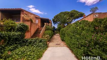 Enceinte de lâhĂ©bergement