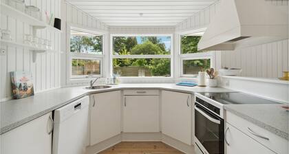 Nice home in Hornbæk with WiFi