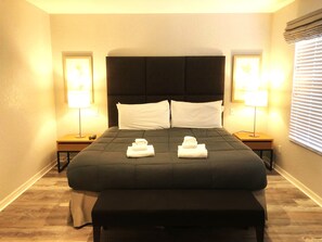 4 bedrooms, desk, iron/ironing board, travel crib