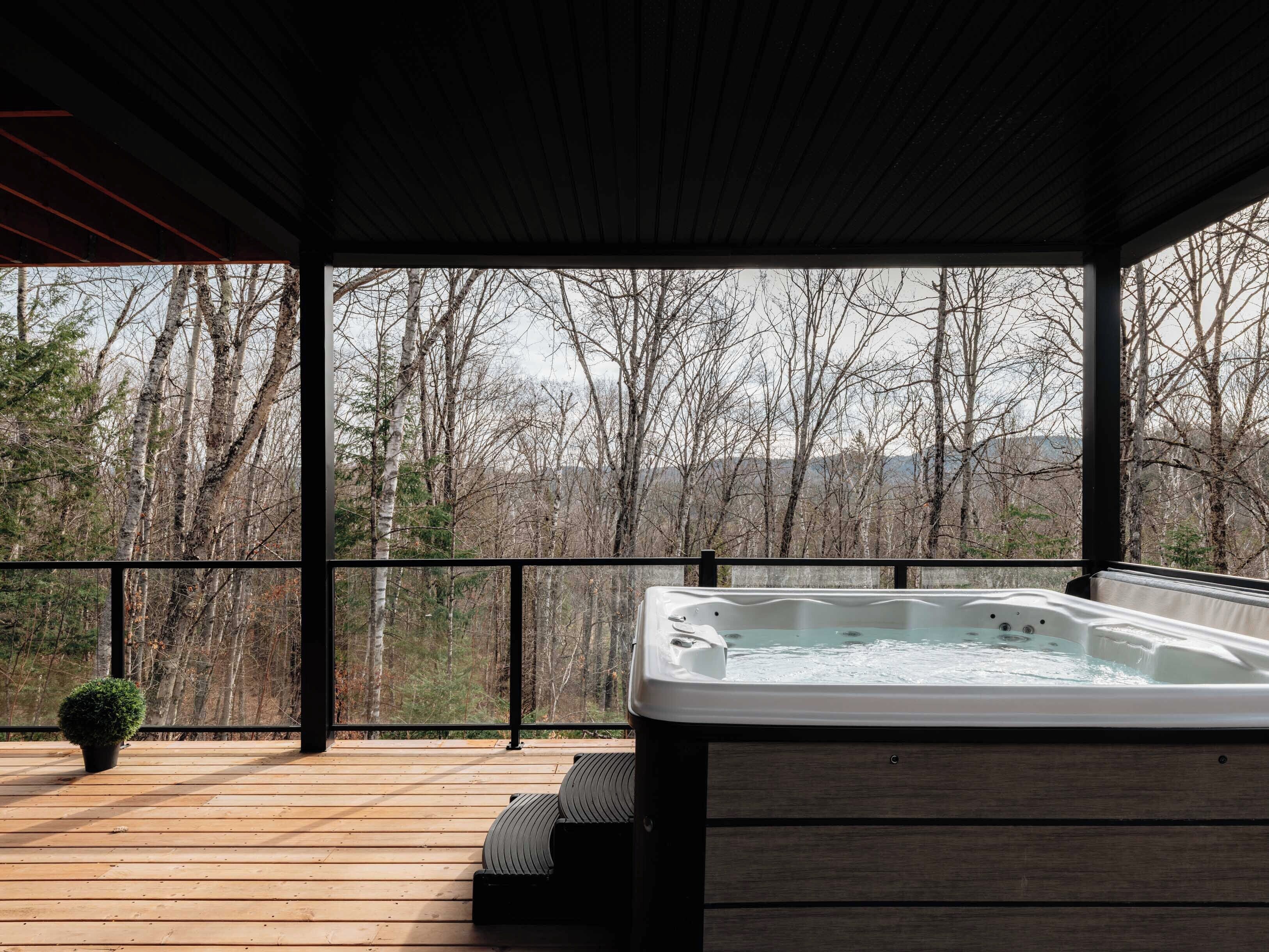 Bain à remous extérieur
