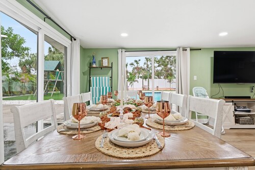Resort Home Near Beach + Pool + Golf + Pickleball
