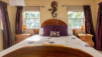 1 quarto, cofres nos quartos, Wi-Fi de cortesia, roupa de cama