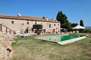 Pool - Family-friendly Apartment in Historic Estate (Teulada)