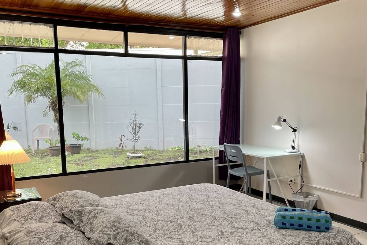 Deluxe Double Room | 1 bedroom, individually decorated, individually furnished, desk