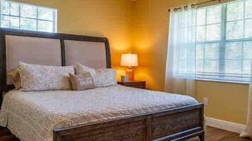 3 bedrooms, iron/ironing board, free WiFi, bed sheets