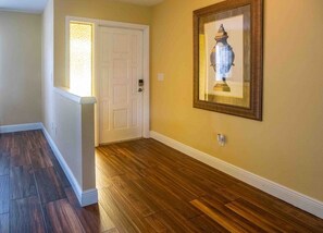 Interior - 3bdr/2bath Home Tampa-Lutz area-20 min to Stadium (Lutz)