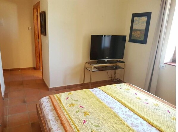 1 habitación, wifi y ropa de cama 