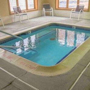Piscine intérieure, piscine extérieure