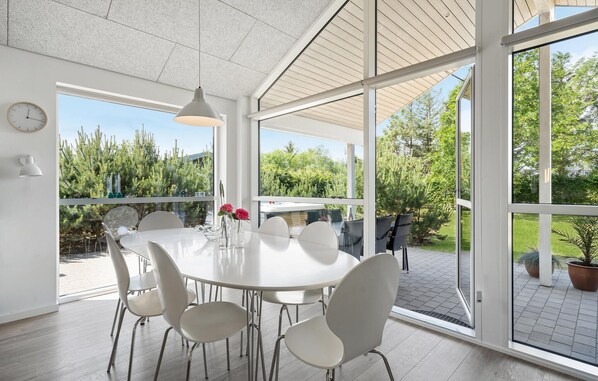 Dining - Gorgeous home in Tarm with WiFi (Tarm)