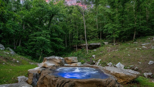 A natural hot spring surrounded by dense forest. - Creek Swimming Boulder Hot Tub Close Buffalo River (Marshall)