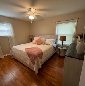 3 bedrooms, iron/ironing board, travel cot, free WiFi