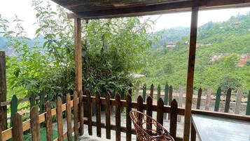 Family Room, Non Smoking, Mountain View | Terrace/patio