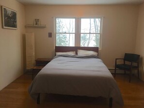 3 habitaciones, caja de seguridad en la habitación y escritorio 