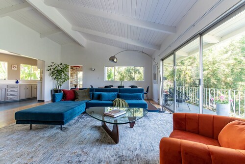 Stunning Midcentury Modern-Best Location-Amazing VIEWS!