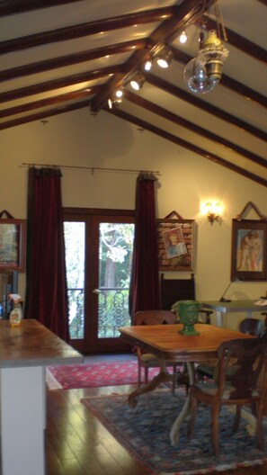 Dining - apartment in los angeles (Los Angeles)