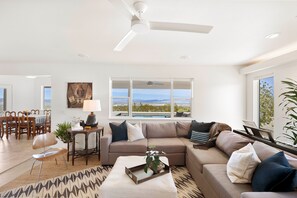 تلفزيون ذكي، شاشة كمبيوتر، طابعة