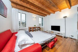 1 室のベッドルーム、アイロン / アイロン台、インターネット、ベッドシーツ