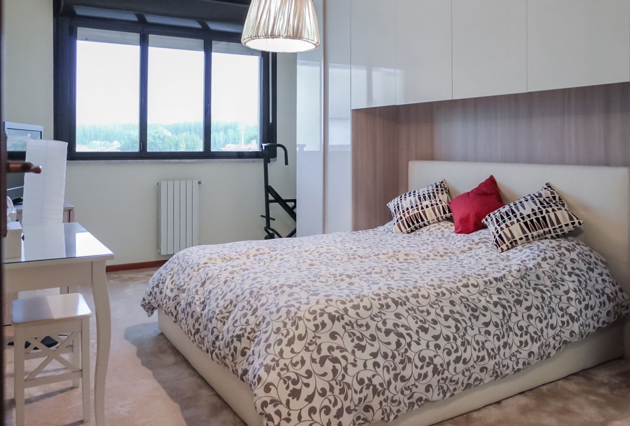 2 chambres, fer et planche à repasser, accès Internet, draps fournis