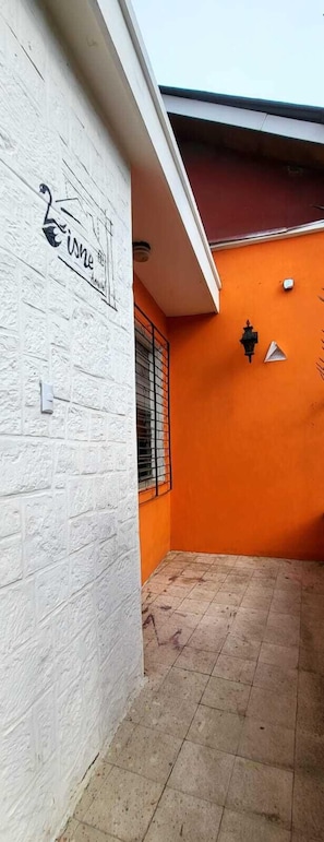 Exterior - Hostal Cisne House (León)