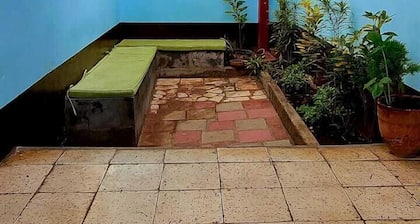 Hostal Cisne House