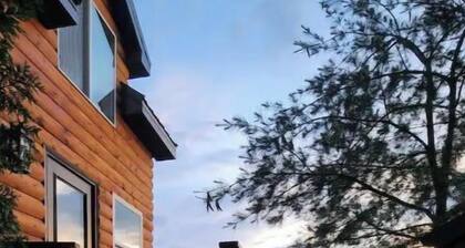 Pine Peak - Your Country Escape