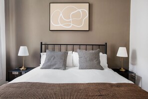 1 chambre, fer et planche à repasser, Wi-Fi, literie fournie