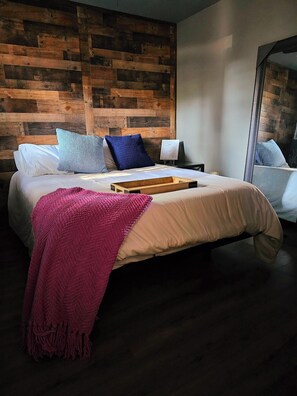 1 dormitorio, tabla de planchar con plancha, wifi gratis y ropa de cama