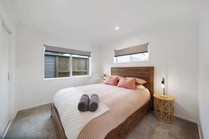 3 makuuhuonetta, silitysrauta/-lauta, vauvan matkasänky, ilmainen Wi-Fi