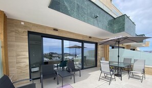 Outdoor dining - Sea View Mountain Duplex in Finestrat
 (Finestrat)