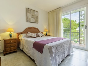 1 bedroom, iron/ironing board, Internet, bed sheets - Piso ideal para dos con balcón Platja d'Aro (Platja d'Aro)
