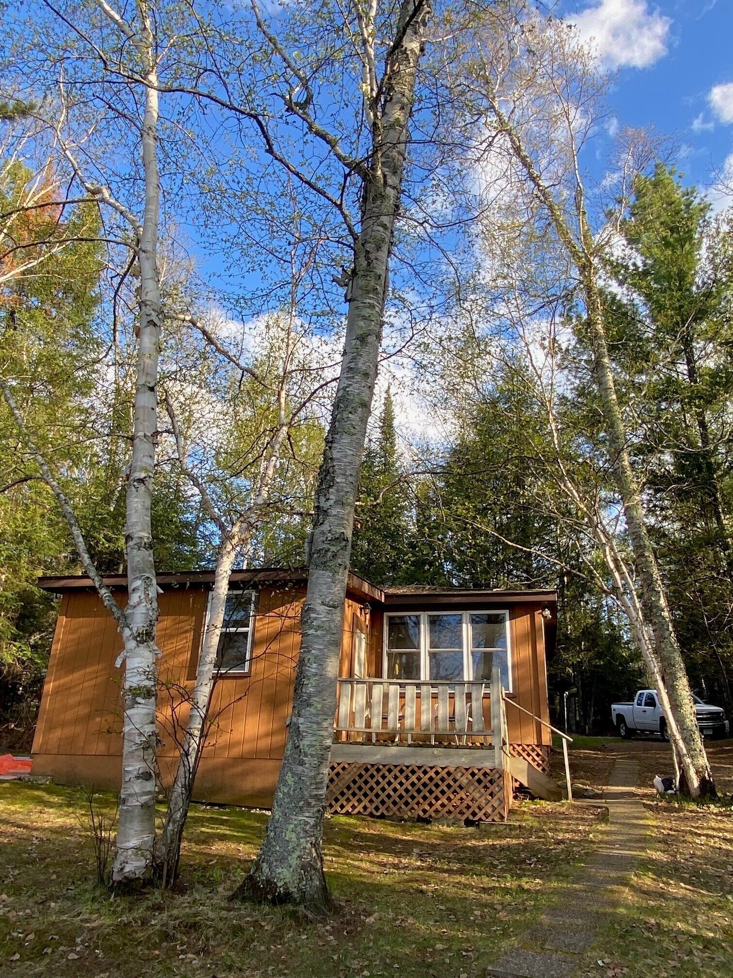 Lake Vermilion Cabin on wooded lot in Daisy Bay