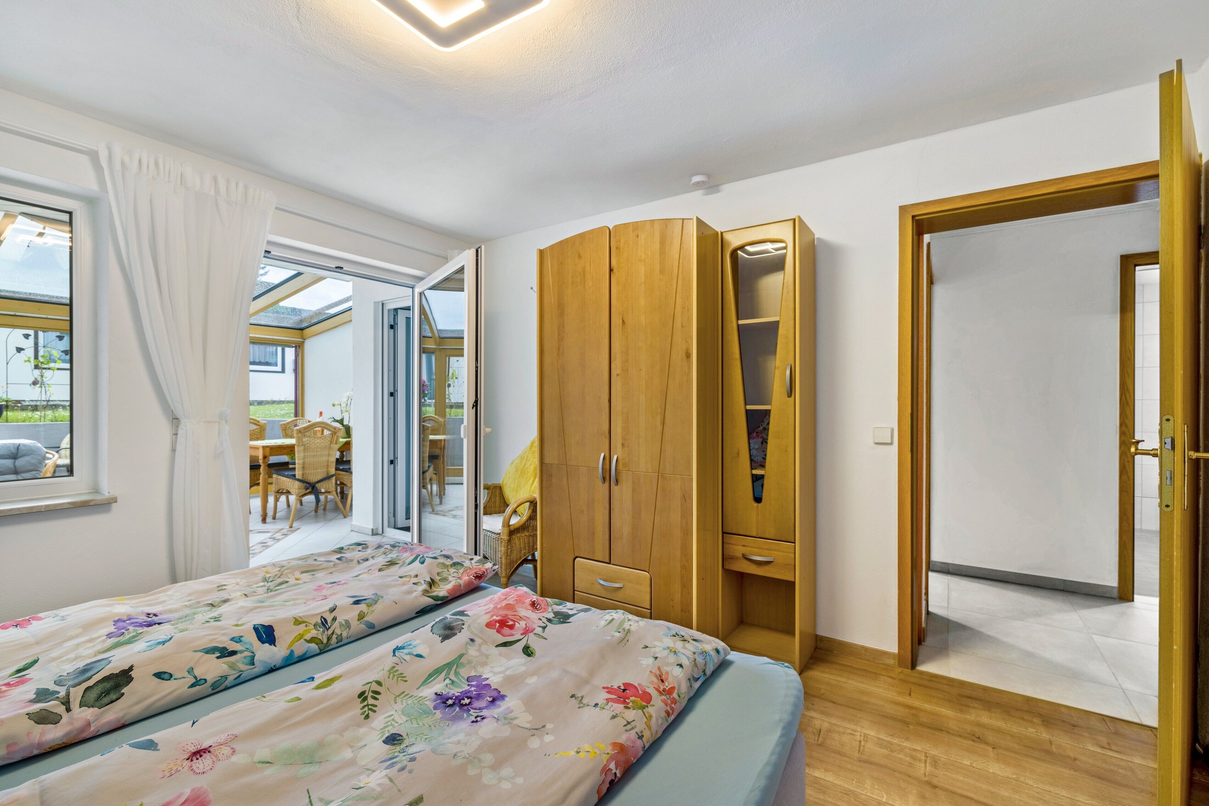 1 bedroom, WiFi (free), bed sheets