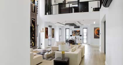 Luxurious Vacation Villa