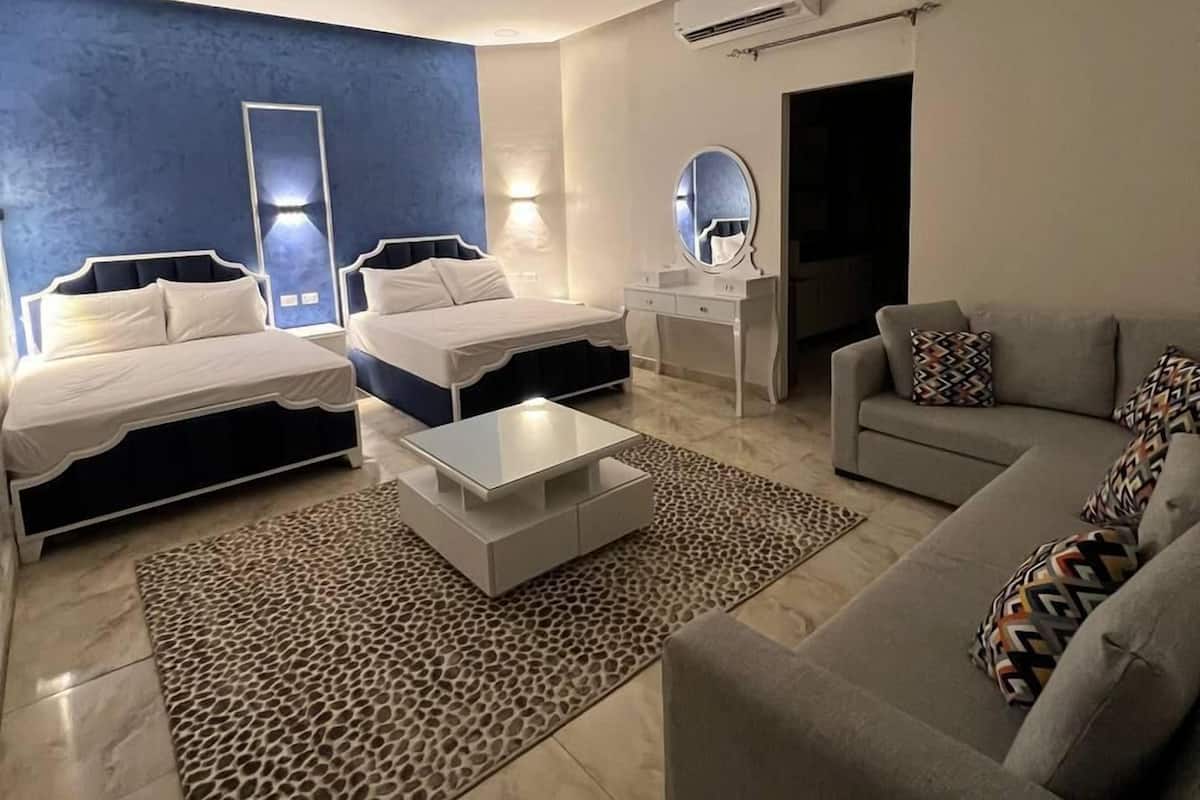 Romantic Süit, 2 Büyük (Queen) Boy Yatak | 1 yatak odası, Mısır pamuklu çarşaf takımı, kaliteli yatak takımı