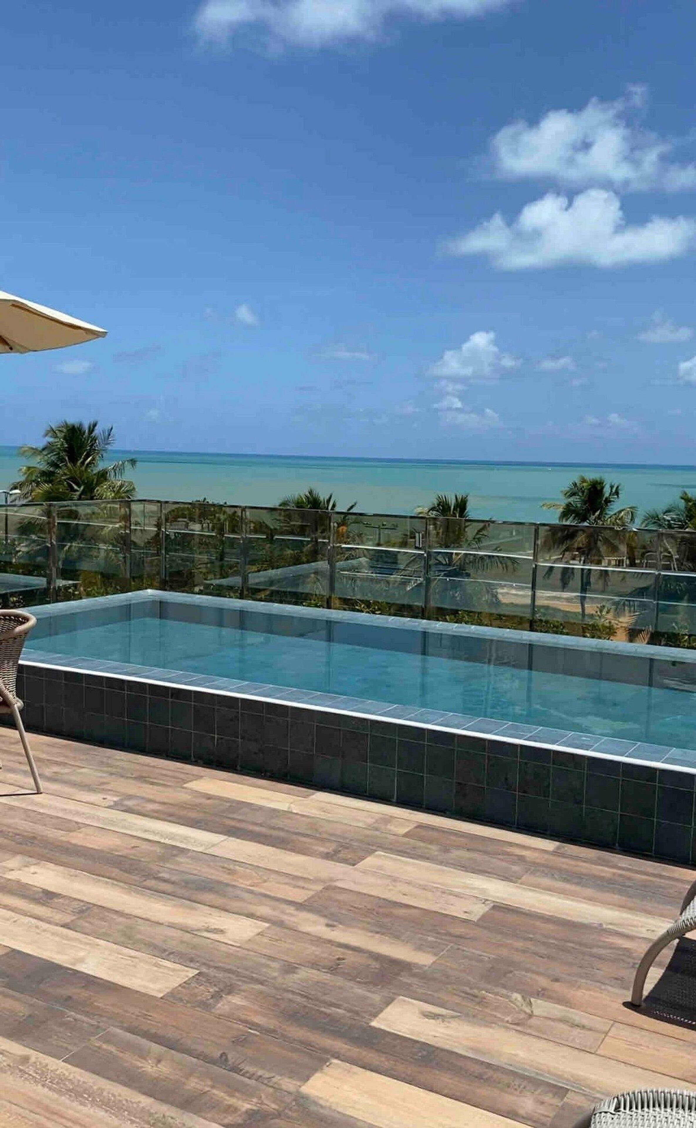 Basic Apartment | Pool