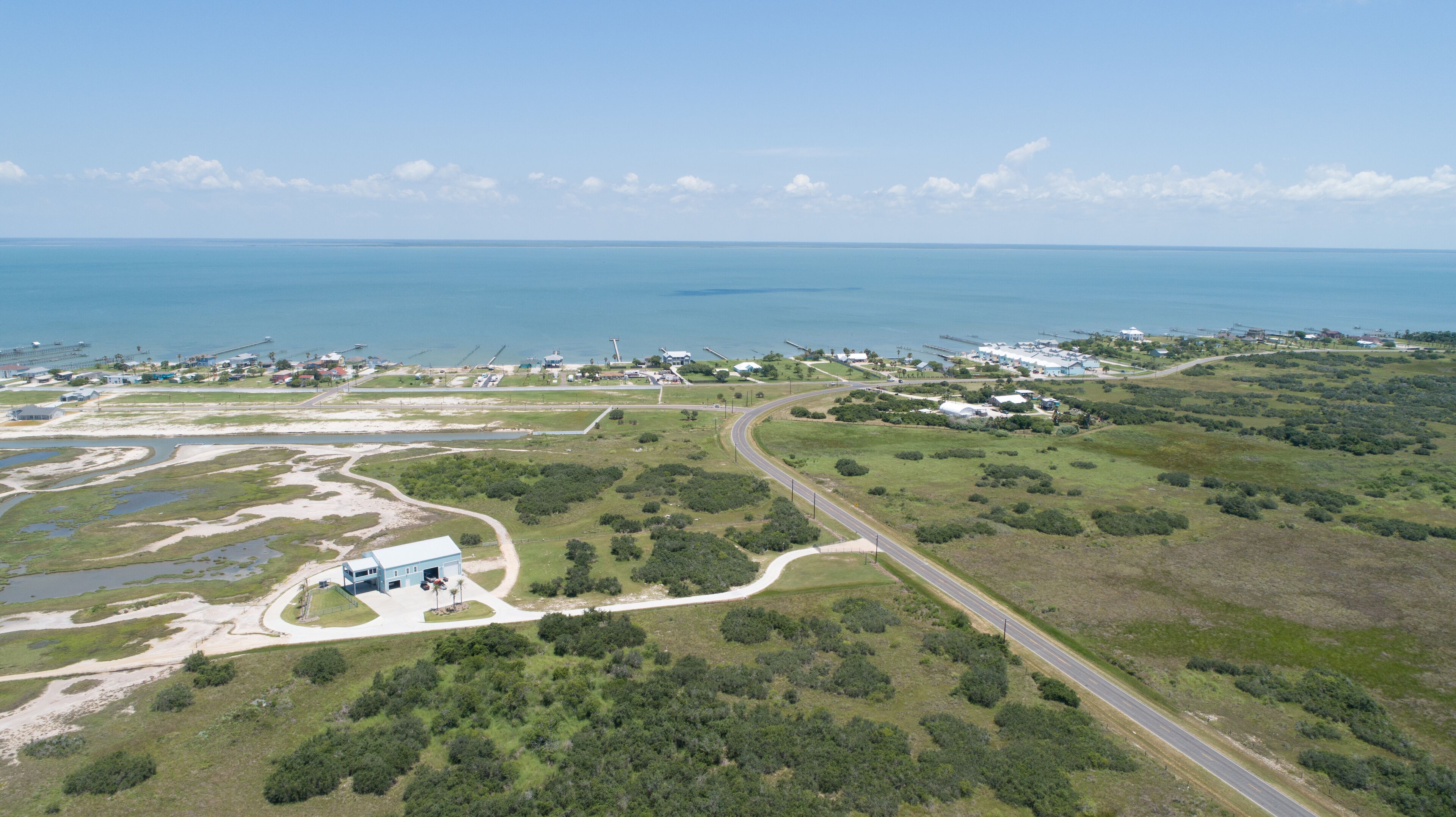 Coastal Bliss: Luxe 4BR+GameRM, 2K-3QBeds, Pool Table, Fuzball, Close to Beach!