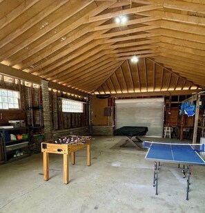 Games room - Camp Patriot Private Resort by Patriot Properties (Mauston)