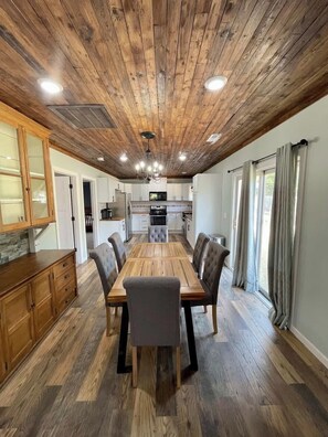 Dining - Camp Patriot Private Resort by Patriot Properties (Mauston)