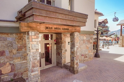 Updated Ski In/Ski Out Condo in the Heart of Mountain Village w/ Private Ski Locker!